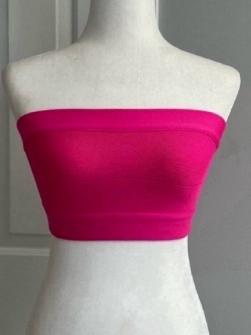 Susana Monaco Hot Pink Top
Size S